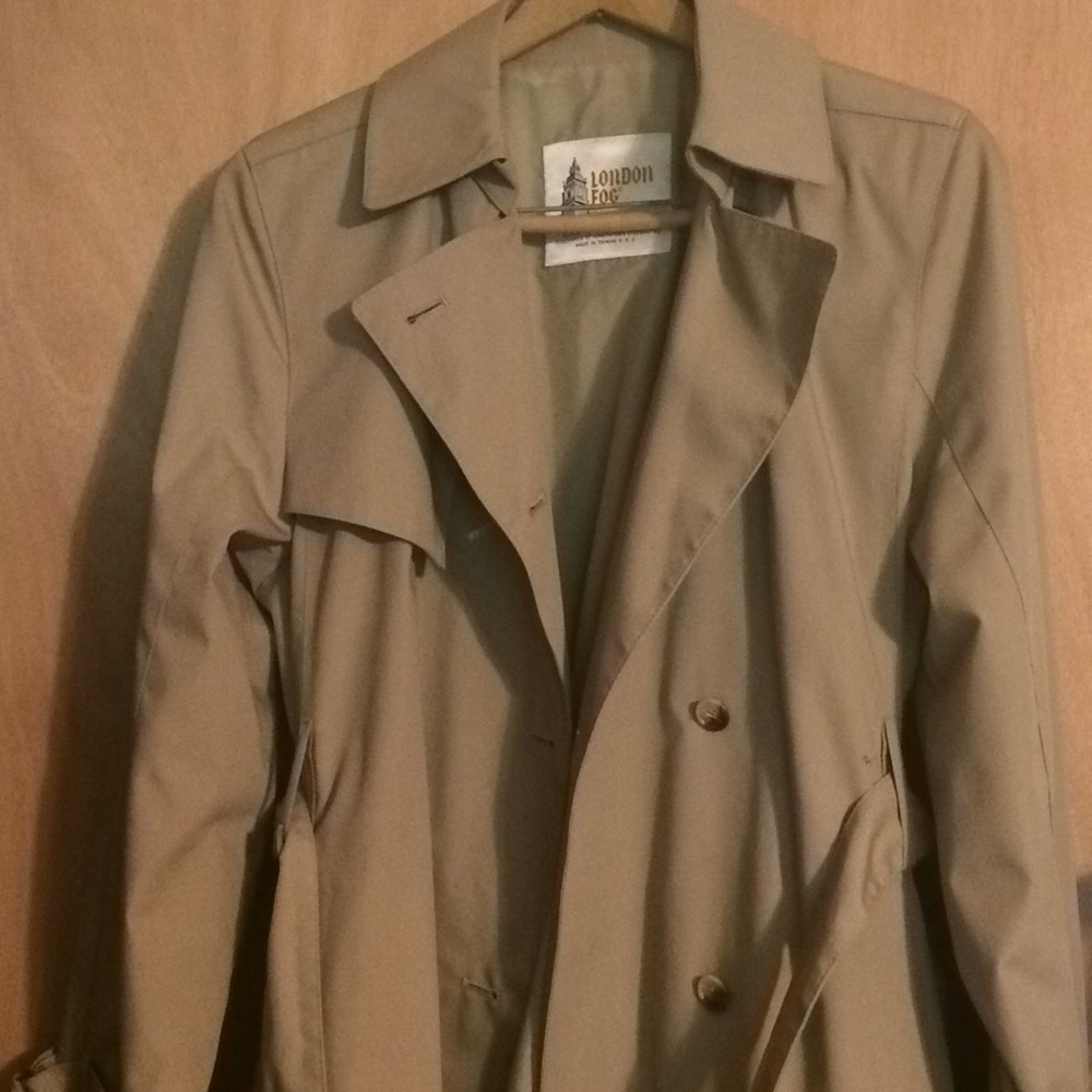 Vintage London Fog Trench Coat Size 8